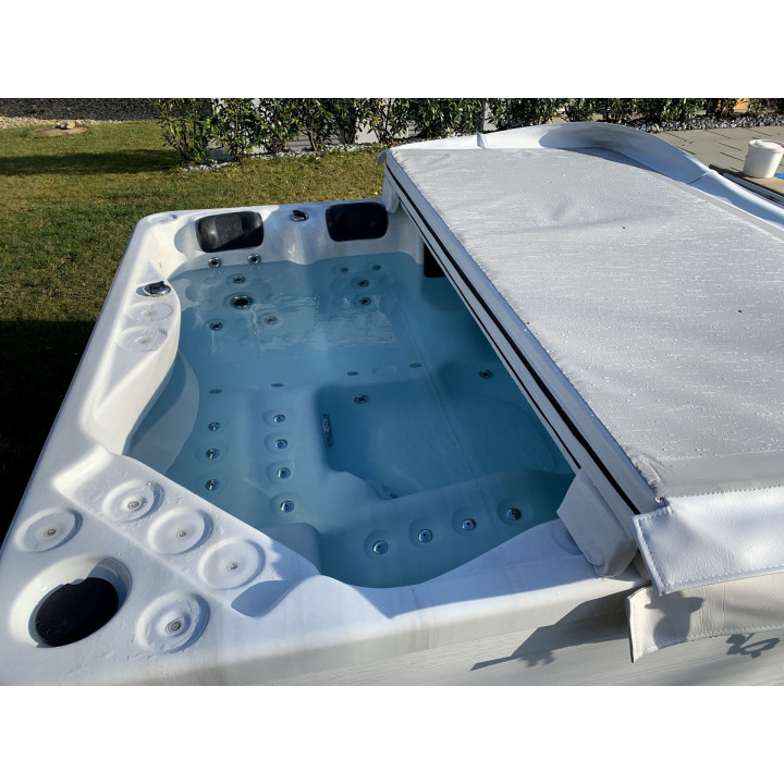 Whirlpool Bern / 5 Personen